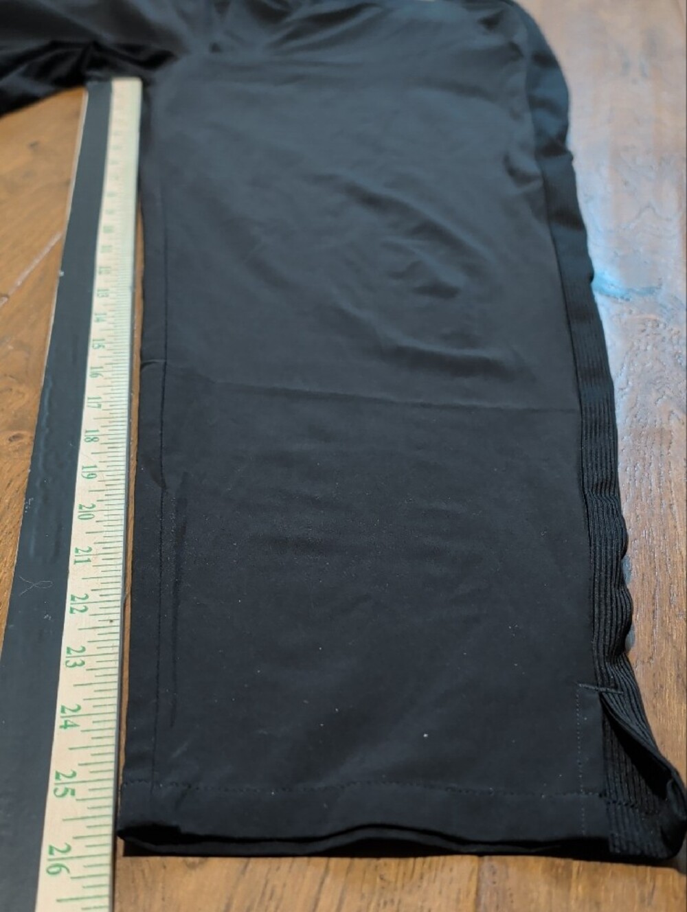 Quince Black Women's Stretch Jogger Pants - Picture 5 of 7